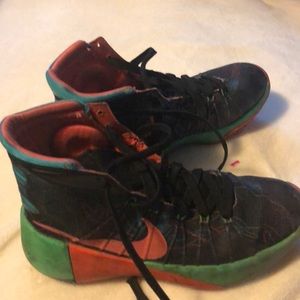 HyperDunks 2016 Kids 4.5 U.S